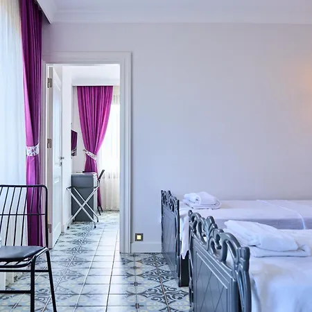 فندق Megaron Homes Cunda Island *
