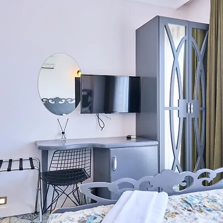 فندق Megaron Homes Cunda Island *